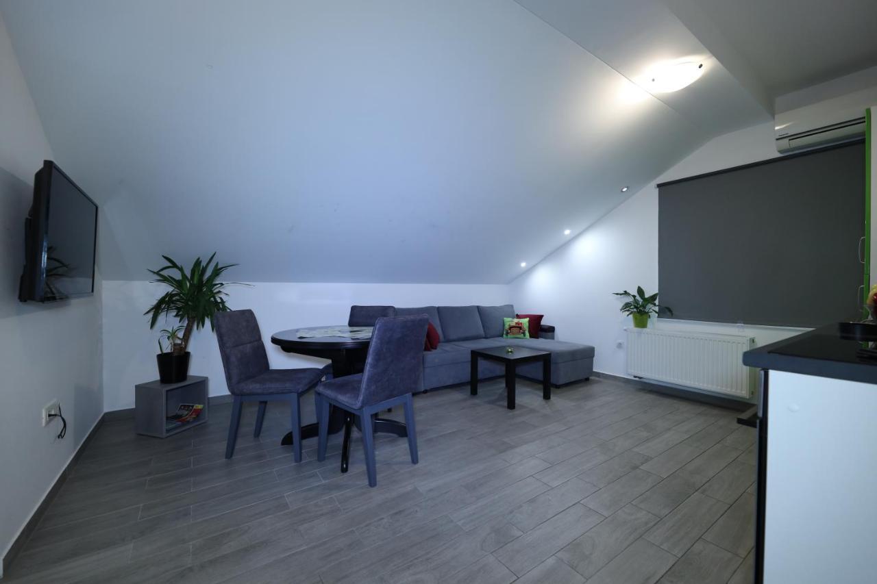 Apartment Cvjetna Rijeka Bagian luar foto