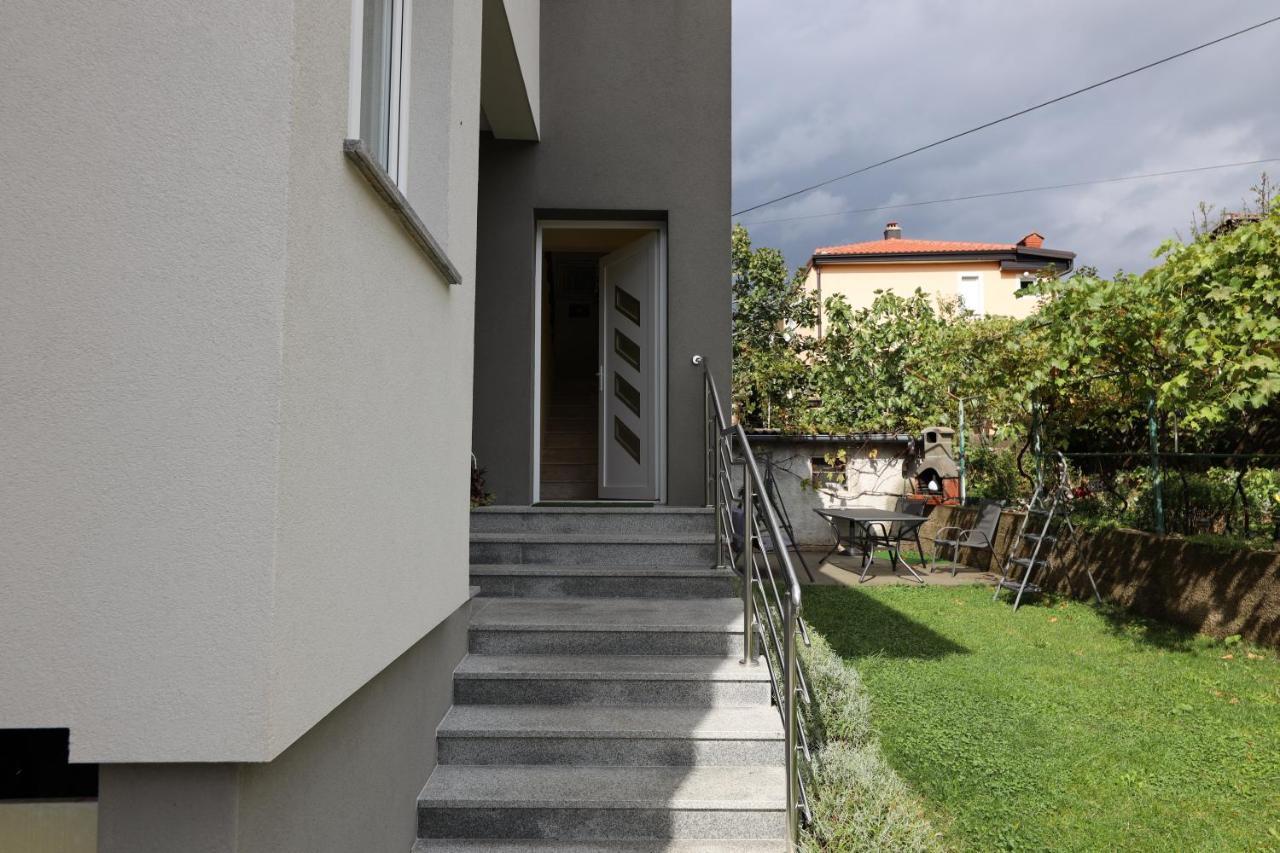 Apartment Cvjetna Rijeka Bagian luar foto